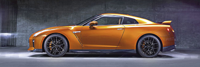 Nissan reestiliza superesportivo GT-R e promete sua venda no Brasil 5 vi290316 03
