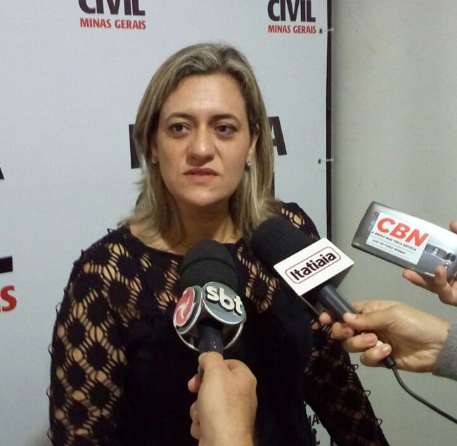 Carro invadiu contramão antes de atingir moto 1 Delegada Patrícia Ribeiro lembrou que Polícia Civil tem 30 dias para concluir investigações, mas equipe trabalha para antecipar este prazo (Foto: Olavo Prazeres/19-05-16)