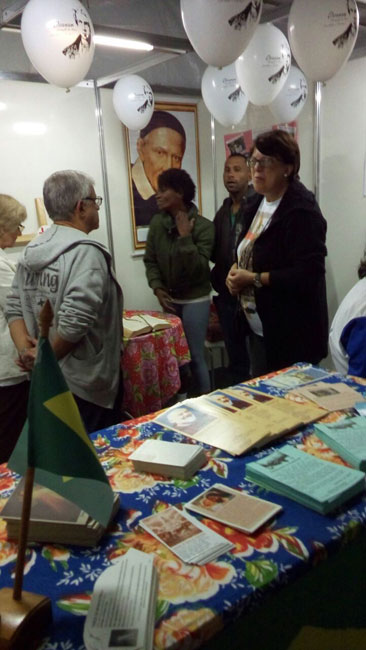 feira-da-caridade-mateira-olavo