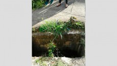 Leitor denuncia bueiro aberto em rua principal do Parque Guarani 3 montagem buraco site edson botelho3