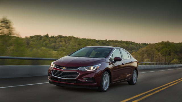 Radar - Volkswagen lança a série especial Run para os compactos Up e Fox 7 ra240516 03 do Chevrolet Cruze