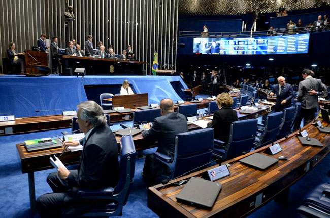 Sessão do impeachment no Senado é interrompida 1 votacao senado
