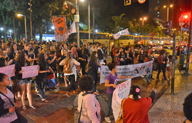 Manifestação alerta para a violência contra a mulher 1 Foto: Marcelo Ribeiro/05-07-16