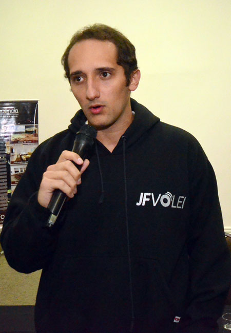treinador-jf-volei-olavo