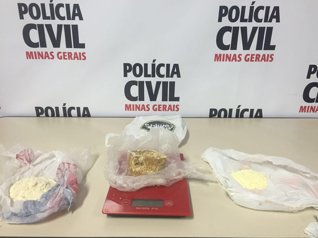 Polícia Civil apreende drogas no Fontesville 1 droga pc