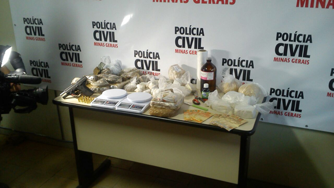 Polícia apreende grande quantidade de drogas na Zona Norte 1 drogas leo3