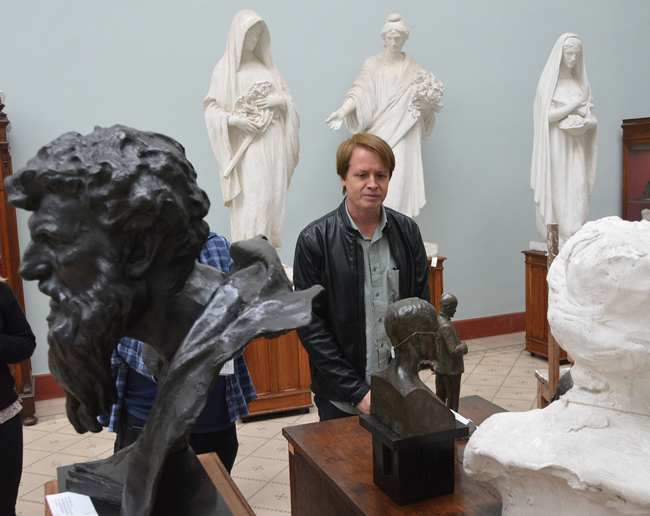 Galeria Maria Amália recebe, a partir desta terça-feira, a exposição "Esplendor das formas - Esculturas no Museu Mariano Procópio", com cerca de 200 peças (Foto: Marcelo Ribeiro/22-08-16)