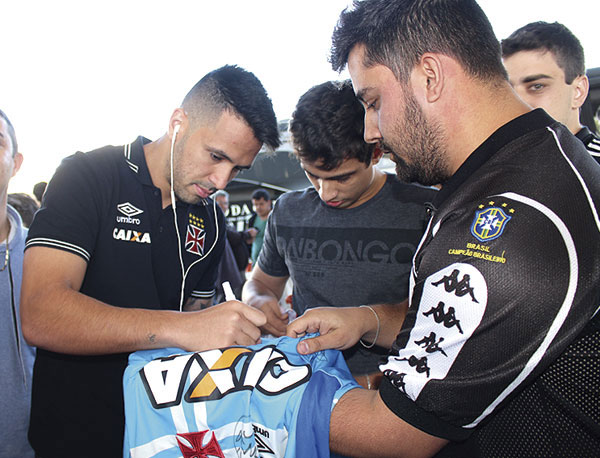 Vasco já está em JF 1 Carlos Gregório Jr/ Vasco.com.br