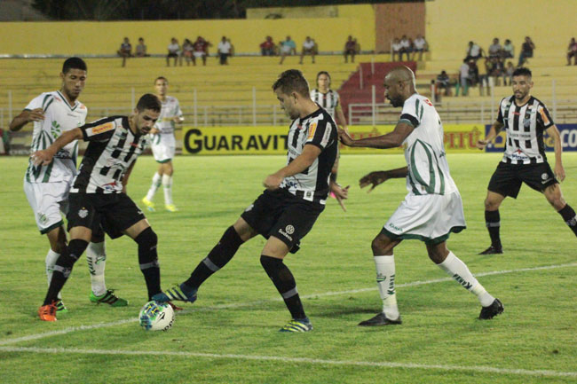 Mais uma vez, Tupi é derrotado no fim 1 luverdense_tupi-1
