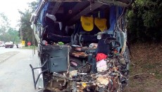 Acidente entre caminhão e ônibus deixa 6 mortos e cerca de 40 feridos 14 acidente divulgacao corpo de bombeiros 17