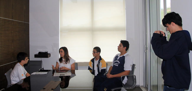 Alunos visitam Tribuna e entrevistam Daniela 2 Foto: Fernando Priamo