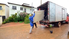 Chuva desaloja oito famílias 4 deslizamento olavo 3