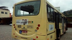 Ônibus é atingido por 4 tiros na Zona Leste 1 onibus olavo