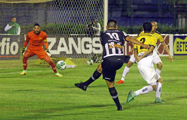 Tupi perde para o Criciúma por 2 a 0 2 Leonardo Costa