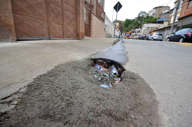 Cratera se abre novamente na Furtado de Menezes 1 vidaurbanafurtado2