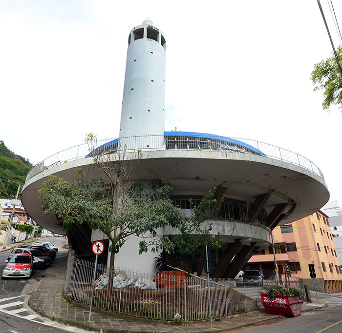 Arte, história e fé 2 COM ARQUITETURA singular, Igreja Greco-Católica Melquita, no Santa Helena, traz painel com ícones bíblicos (Doto: Olavo Prazeres)