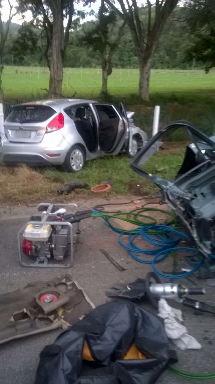 Motociclista morre em acidente na BR-267 2 Bombeiros/Divulgação