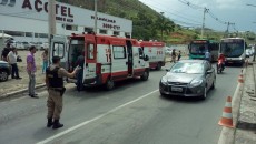 Três pessoas são atropeladas em ponto de ônibus da Avenida JK 8 acidente 7
