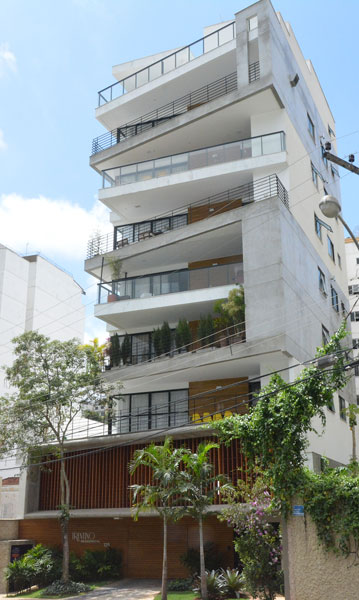 Um flerte com o passado 1 Com variadas geometrias, prédio do Bom Pastor chama atenção na paisagem urbana