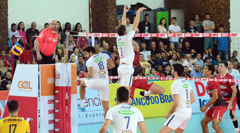 Derrota sob aplausos 2 olavo-volei-1