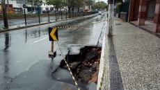 Chuva causa estragos em vários pontos da cidade 4 rio branco shopping ok