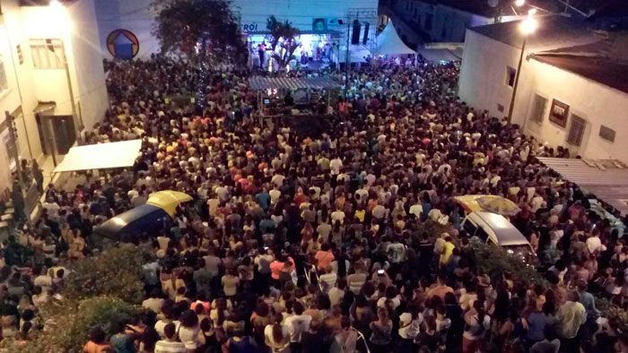 Multidão acompanha última Missa do Impossível de 2016 1 Foto: Fernando Priamo
