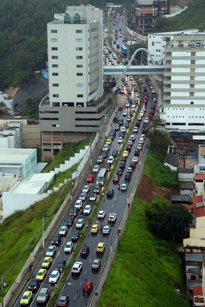 Caos no trânsito no 2º dia de prova 1 Foto: Fernando Priamo/12-12-16