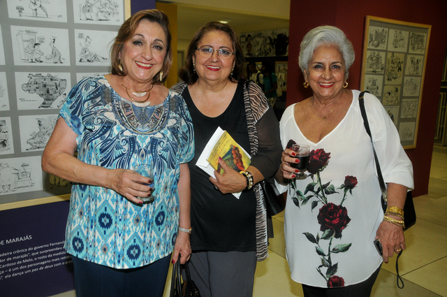 Coluna CR – 14-01-2017 2 Também na mostra, Ione, Laís e Rita Bello - irmãs do homenageado Foto: Andréa Ottoni