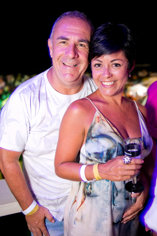 José Luis Sansão e Juliana Gimenez na agitada noite de Búzios Foto: Wanderson Monteiro 