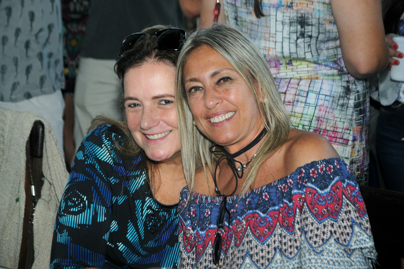 Coluna CR – 19 -01-2017 2 Myrliane Leão e Karla Naresi clicadas no Pátio Mirador Foto: Andréa Ottoni