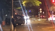 Caminhão do Demlurb envolve-se em acidente na Itamar Franco 3 WhatsApp Image 2017 01 23 at 22.19