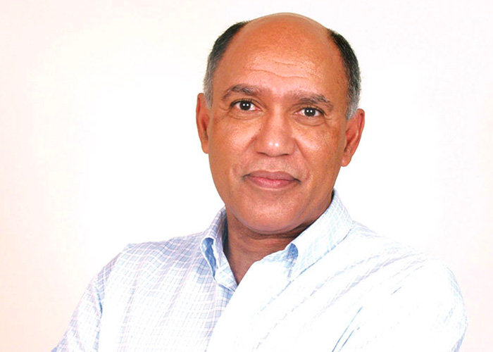 Clemente nóbrega é autor de 7 livros e vencedor do prêmio Abril de Jornalismo