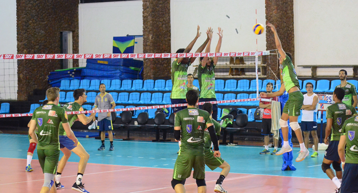 Pressão total no retorno da Superliga 1 Forte ofensivamente, JF Vôlei aprimorou sua defesa nas últimas duas semanas para o duelo desta noite (Foto: Olavo Prazeres)