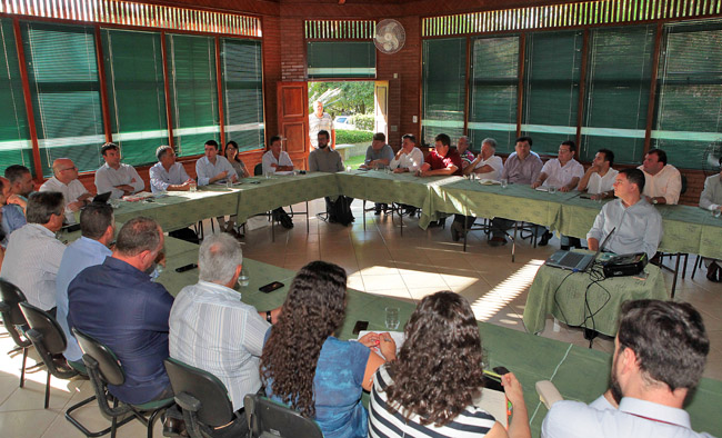 Junto aos secretários, Bruno fala em equilíbrio 1 Foto: Fernando Priamo (02-01-2017)