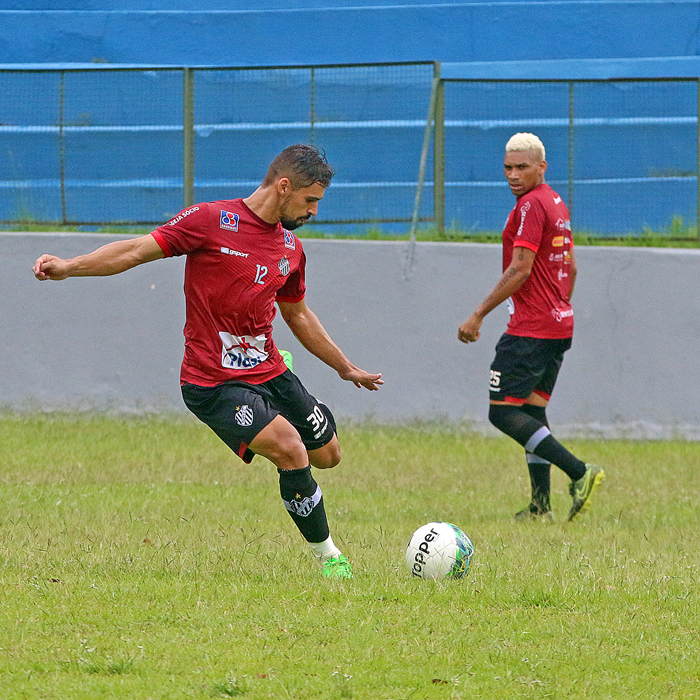 Tupi negocia jogo-treino com o Bangu 1 (Foto: Leonardo Costa)