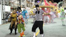 Real Grandeza vence o desfile do grupo A em Juiz de Fora 7 Real 1