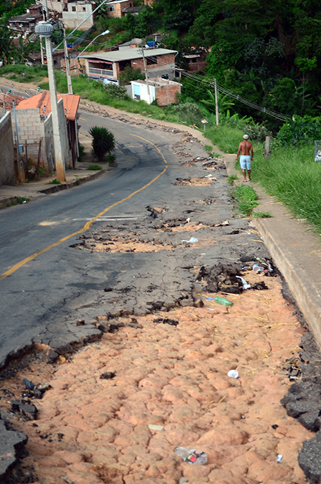 Crateras seriam um problema desde dezembro de 2016 