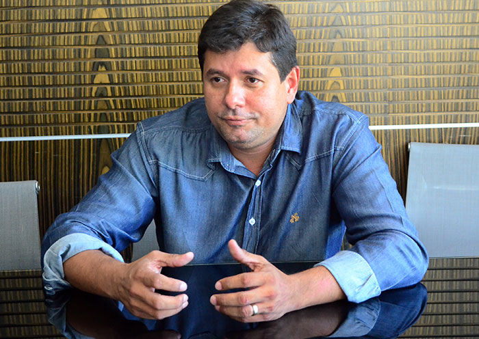 adriano miranda olavo
