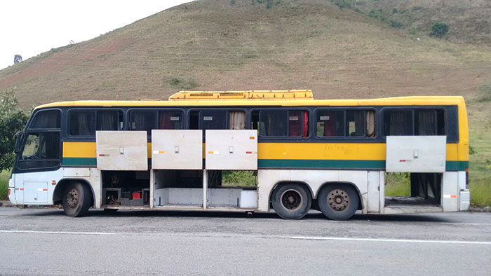 PMR encontra 300kg de drogas em ônibus que vinha de São Paulo 2 Divulgação/PMR