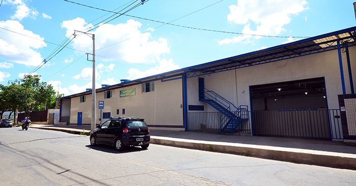  Na Escola Estadual Professor Francisco Faria, construção de sede é aguardada há nove anos (Foto: Olavo Prazeres)