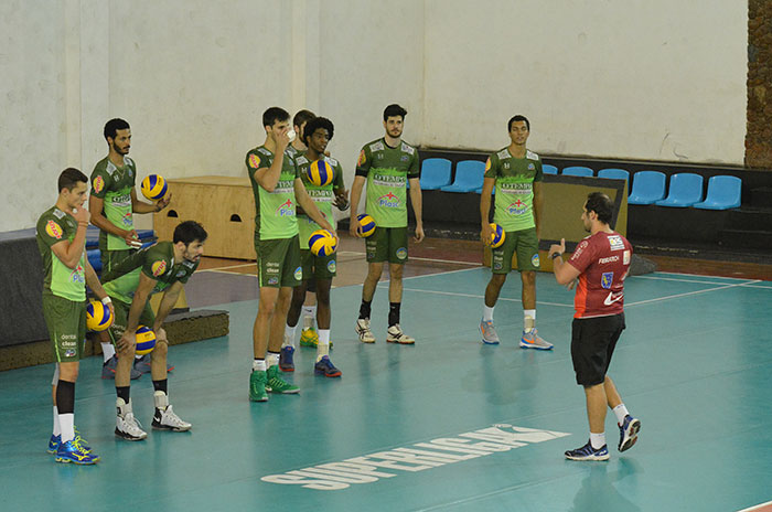 Equipe local tem hoje a possibilidade de fazer história caso vença o Minas e o bento Vôlei perca para o Sada Cruzeiro (Foto: Marcelo Ribeiro) 