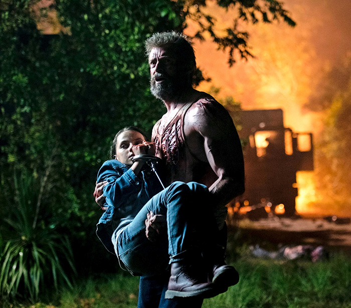 O fim da jornada 1 Wolverine (Hugh Jackman) terá que desembainhar as garras para proteger a menina Laura (Dafne Keen) (Foto: DIvulgação)