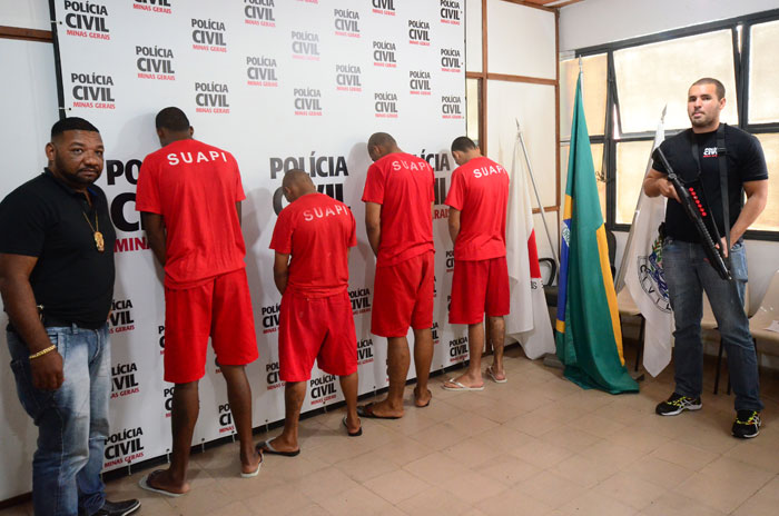 Foto: Olavo Prazeres presos-olavo