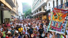 Grupo Tambor de Minas desce o Calçadão da Halfeld 9 tambores de minas6