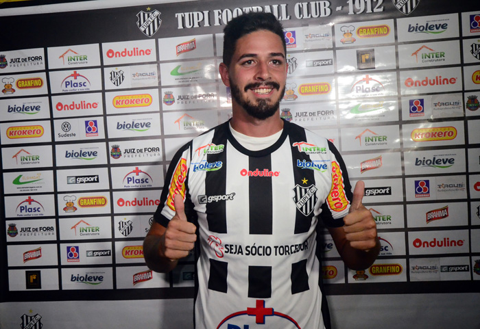 Cotado para ser titular, Kadu Fernandes acabou não atuando pelo Tupi (Foto: Olavo Prazeres)