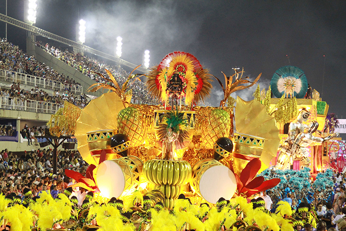 Primeira noite de desfiles do Grupo Especial do Rio tem disputa acirrada 4 (Foto: Divulgação Liesa)