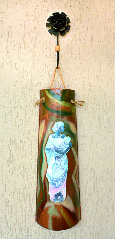 Telha customizada pela handcrafter Maria Cristina