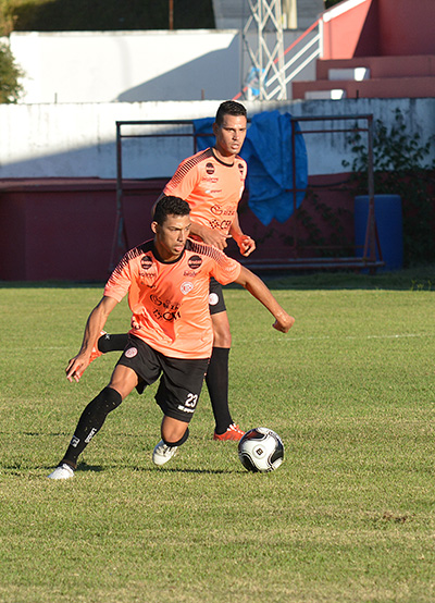 'Vamos para cima' 1 O jovem Igor, de apenas 21 anos, é artilheiro da equipe no Módulo II com três gols marcados, ao lado do centroavante Balotelli credito (Foto: Marcelo Ribeiro)