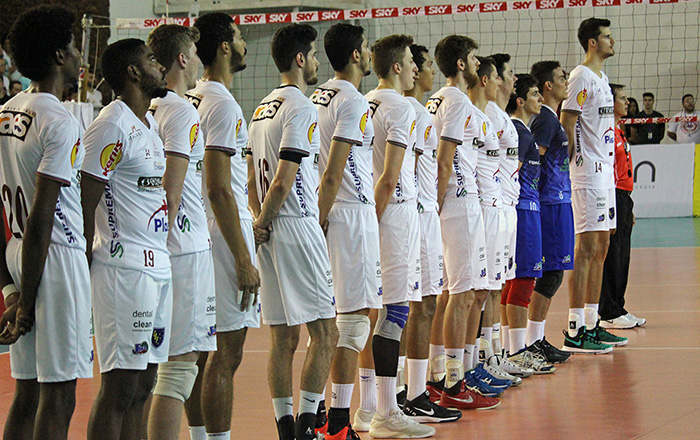 JF Vôlei vai em busca do empate 1 Pelo segundo confronto das quartas de final, JF Vôlei visita Funvic Taubaté às 21h55 buscando devolver derrota em casa (Foto: Vítor Bara/JF Vôlei)