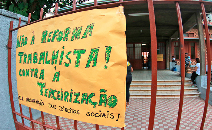 Professores promovem nova manifestação contra reformas do Governo 1 Foto: Fernando Priamo